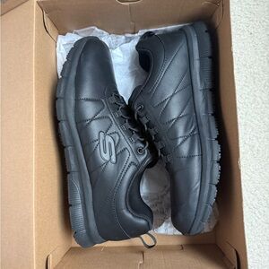 Sketchers 9.5 Women’s